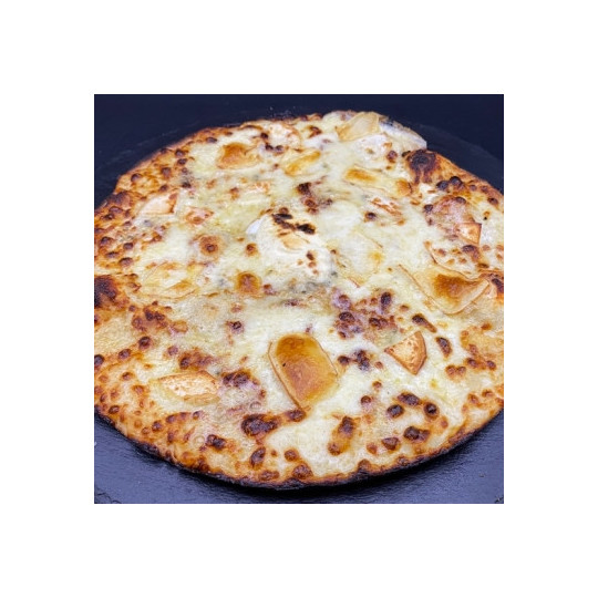 4 FROMAGES : Crème fraîche, double mozzarella 100 %, reblochon, chèvre, roquefort.