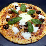 ESTIVAL : S. tomate du Chef, mozzarella 100 %, t. cerises semi-séchées marinées, mozzarella di bufala, feuilles de basilic