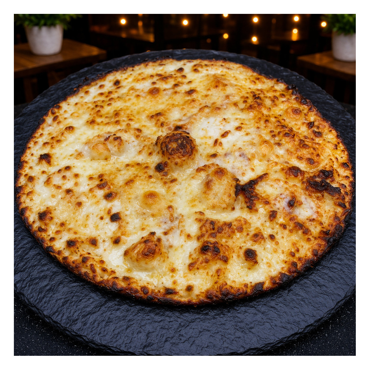 PAYSANNE : Crème fraîche, double mozzarella 100 %, comté, camembert.