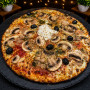 THON CHAMPIGNONS : Sauce tomate du Chef, mozzarella 100%, thon, champignons, olives, origan